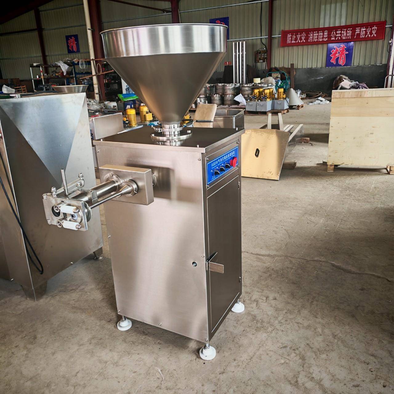 气动定量灌肠机红肠自动扭结灌肠机烤肠连续灌肠设备厂家