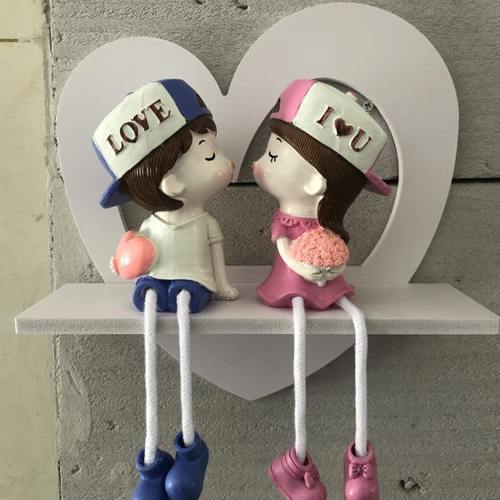 创意卧室装饰架壁挂客厅墙壁隔板免打孔卧室墙面爱心墙上置物架