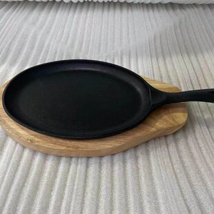 特力铸铁椭圆形烤肉盘配木托盘煎饼煎鱼盘西餐单柄旦形牛排铁板烧