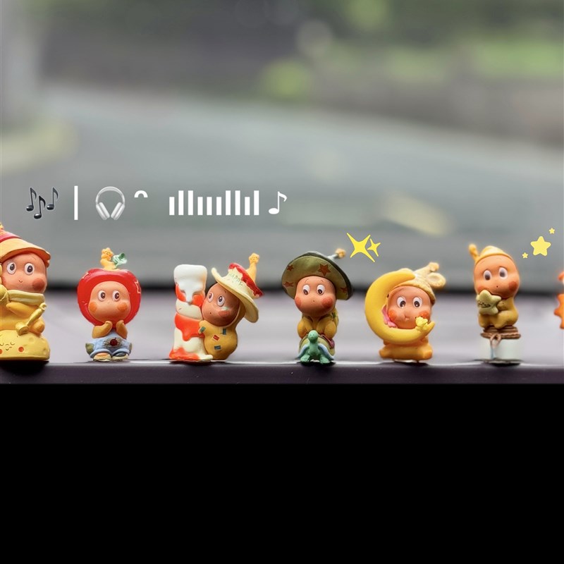 星星人车载屏幕摆件饰品车内汽车A桌显示屏中控台装饰可爱萌粒礼