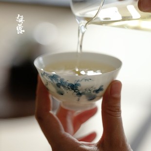 功夫茶具单杯品茗杯 手工超薄胎主人杯釉下手绘青花茶杯日式