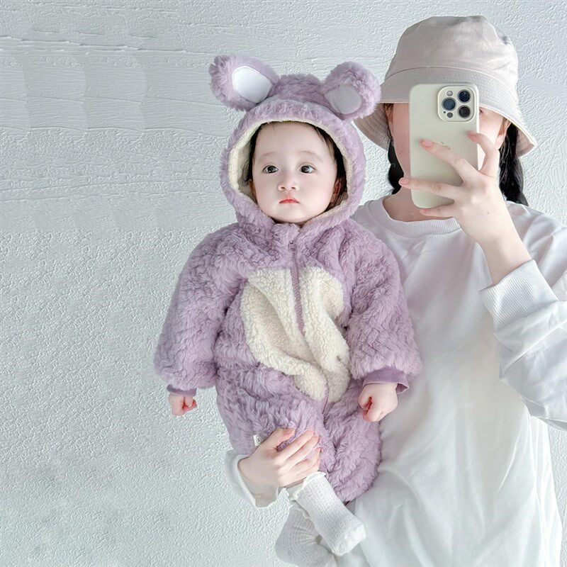 婴儿连体衣秋冬款外出服加绒加厚女宝宝爬服小月龄0-1岁服装冬季