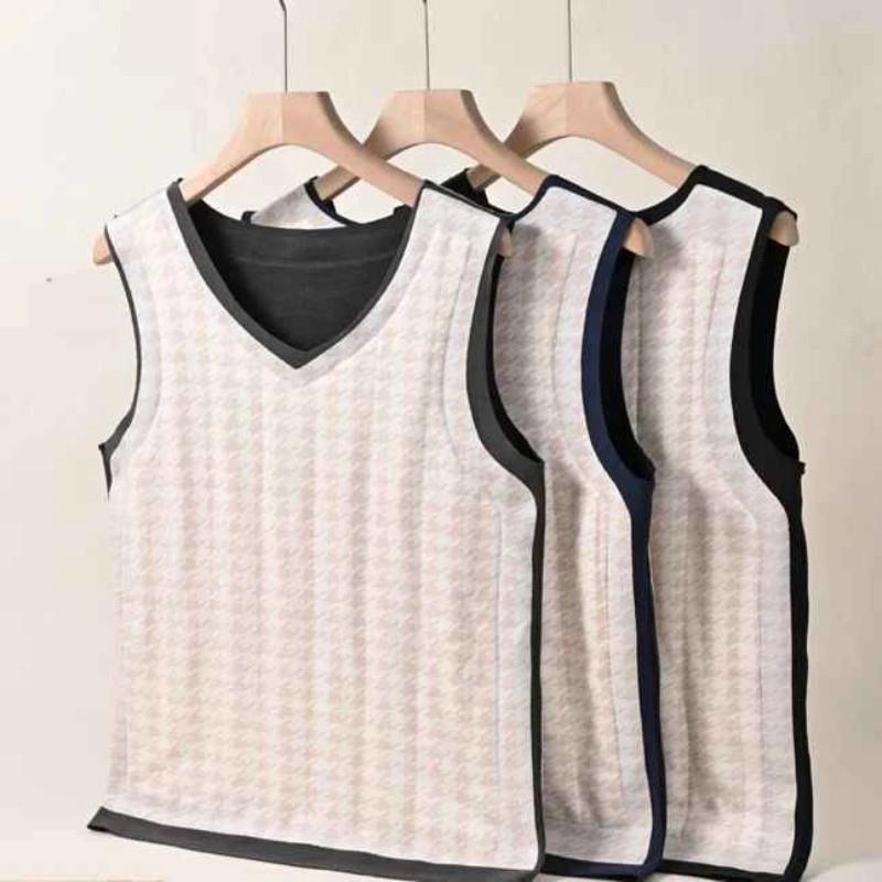 八方贺服饰店大贴片w保暖背心两件装V领加绒加秋冬保暖上衣马甲男