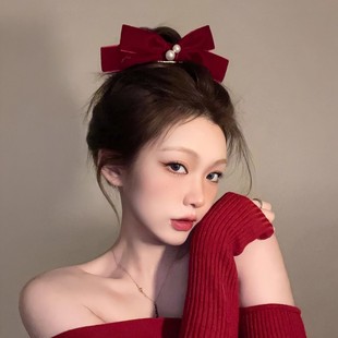 复古大小姐红色丝绒蝴蝶结发卡秋冬贵气名媛侧边夹约会生日礼物