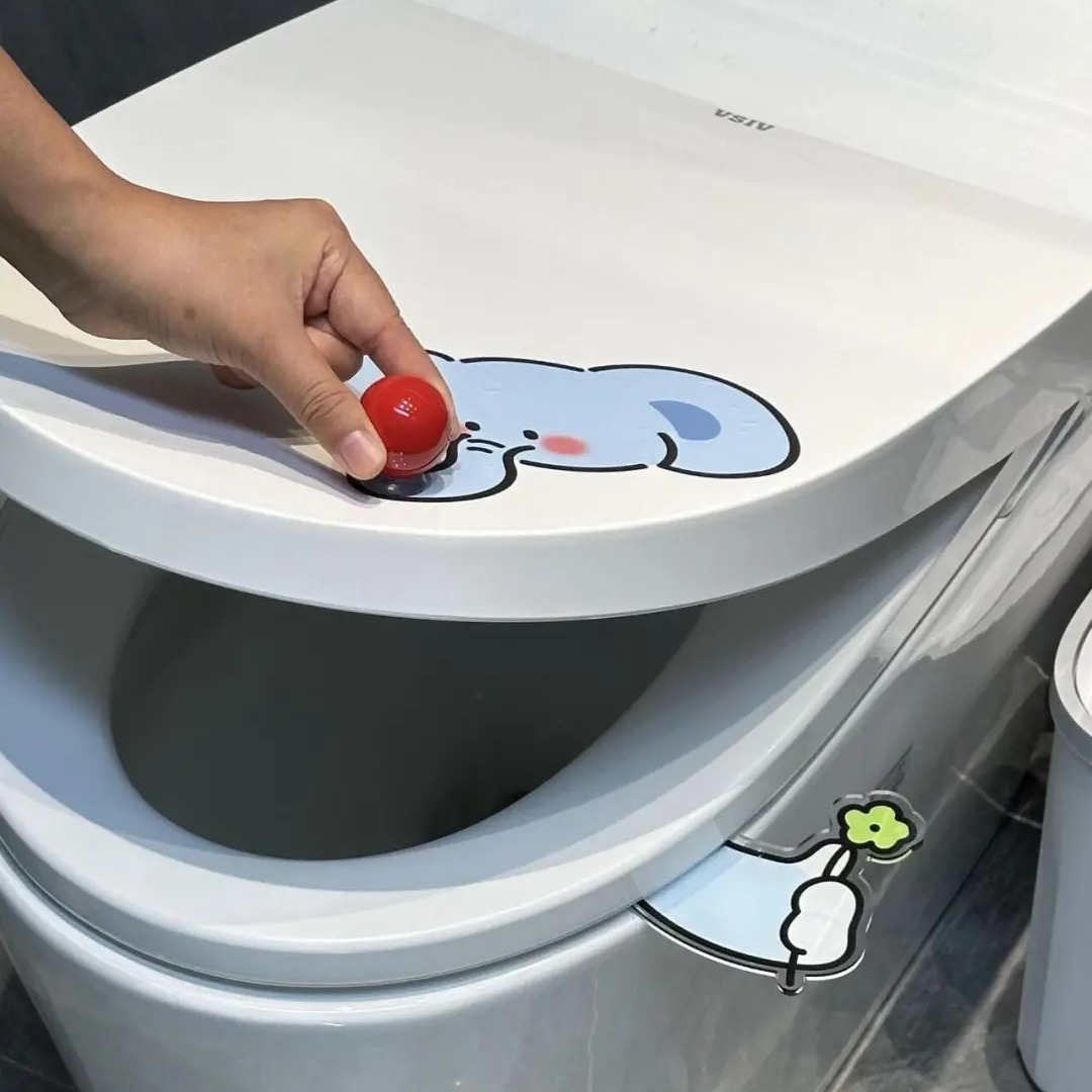 冲水神器来啦！马桶盖也能这么萌