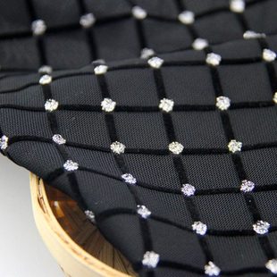 现货菱形格子植绒印粉弹力舞蹈服网布面料 新款黑色弹力氨纶网