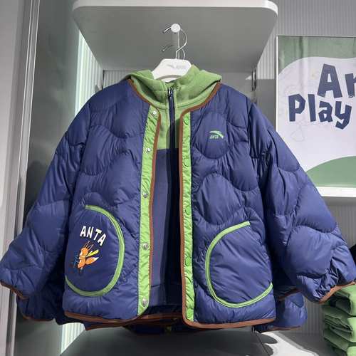 安踏儿童2026新款男大童装两件套保暖舒适上衣352619618