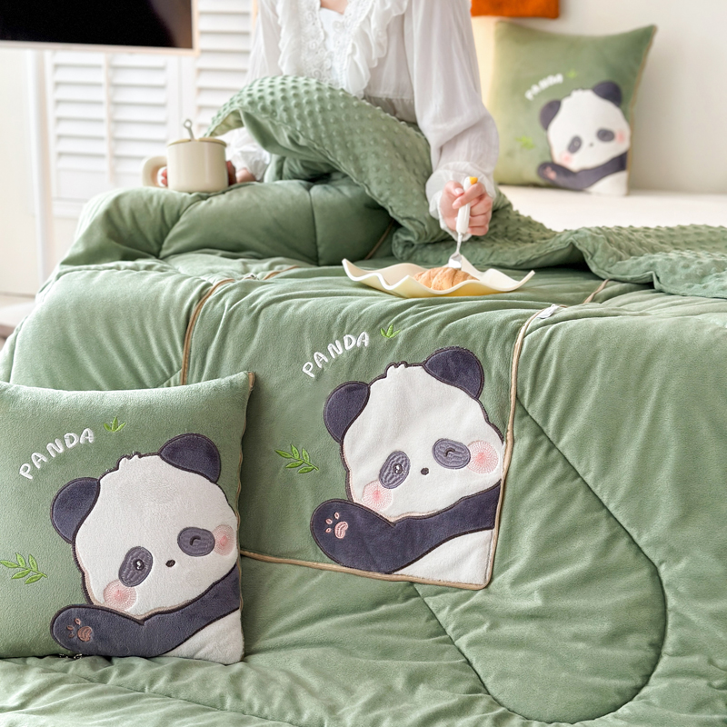卡通熊猫抱枕被子两用豆豆绒加厚汽车用办公室午睡枕头毯子二合一