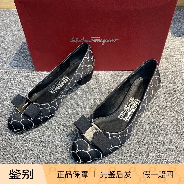 Ferragamo菲拉格慕女士黑色珠片一脚蹬女鞋 113972二手闲置