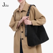 MER&JUILLET汝野新款 麂皮包大容量通勤单肩包手提腋下流浪水桶包