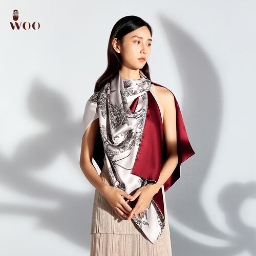 嫵WOO 【中式盘扣】印花面料小-青花卉影中式丝巾披Z肩围巾百搭