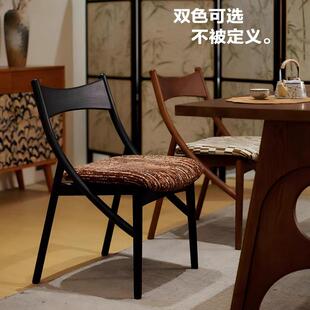 2025新款高端餐椅法式家用实木靠背椅子中复古风设计师软包猫耳椅