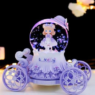 圣诞节6-12岁女孩儿童水晶球音乐盒公主马车旋转八音盒女生日礼物