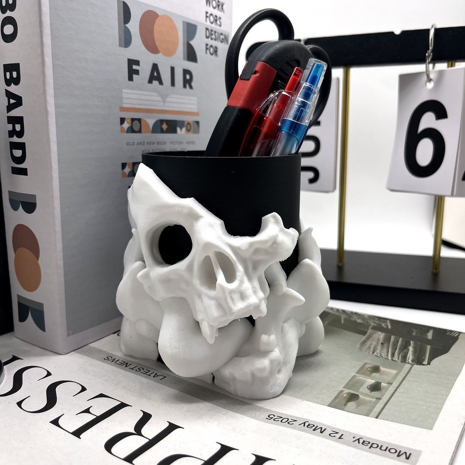 创意腐蚀骷髅头造型头骨笔筒学生个性桌面工具架3D打印简洁收纳瓶