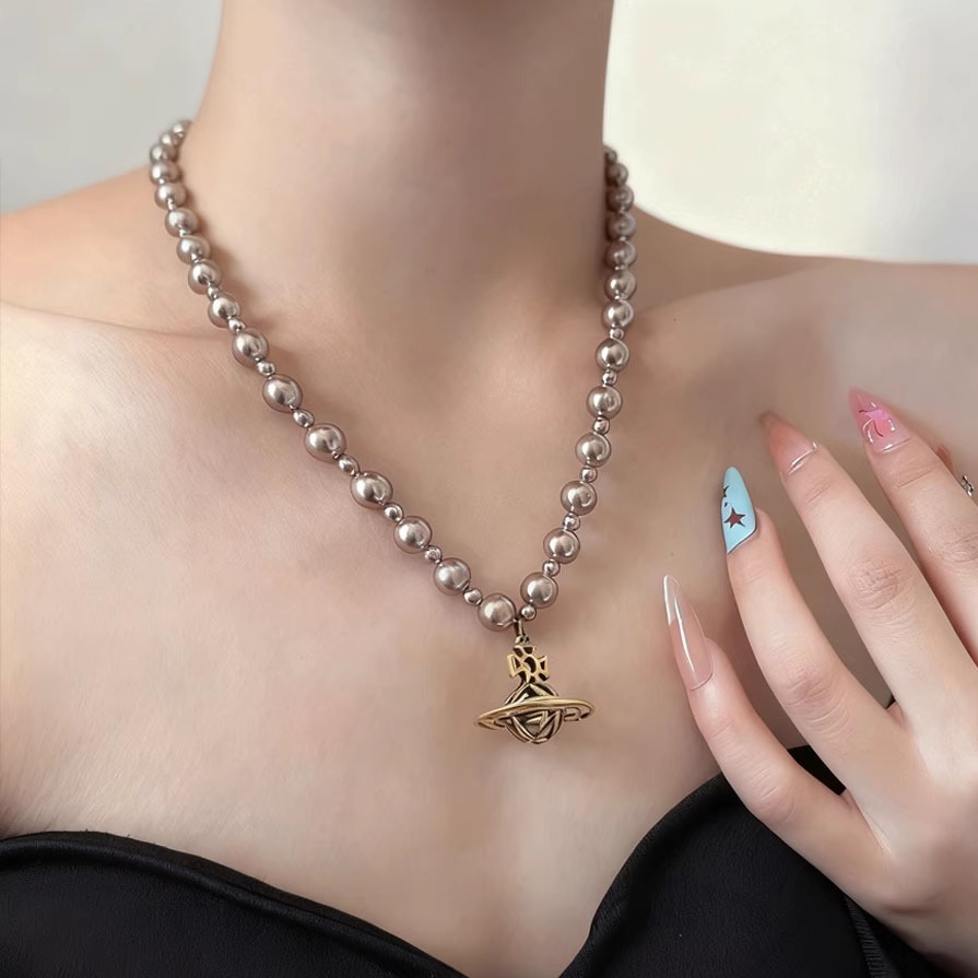 法式轻奢珍珠串珠土星吊坠项链女