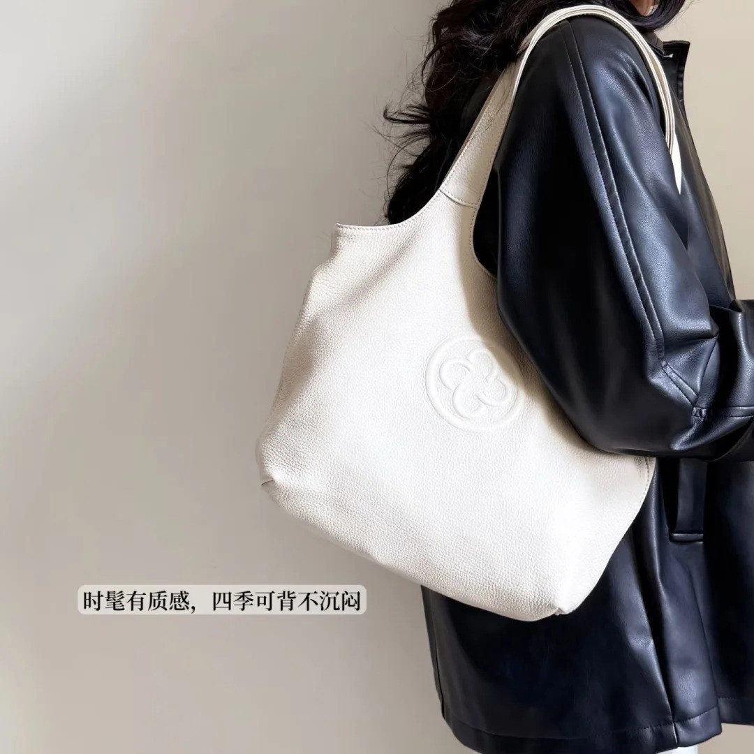 卡斯乐新款托特腋下包2025新款植鞣软鹿皮大容量单肩包黑色马甲包,箱包皮具/热销女包/男包,托特包,淘宝优惠券,粉丝福利购,淘宝优惠卷