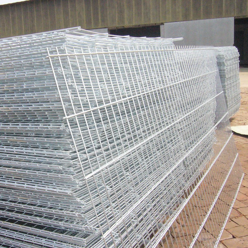 建筑地暖铁丝网片 焊接铁丝喷浸塑钢丝网片 养殖镀锌护栏现货