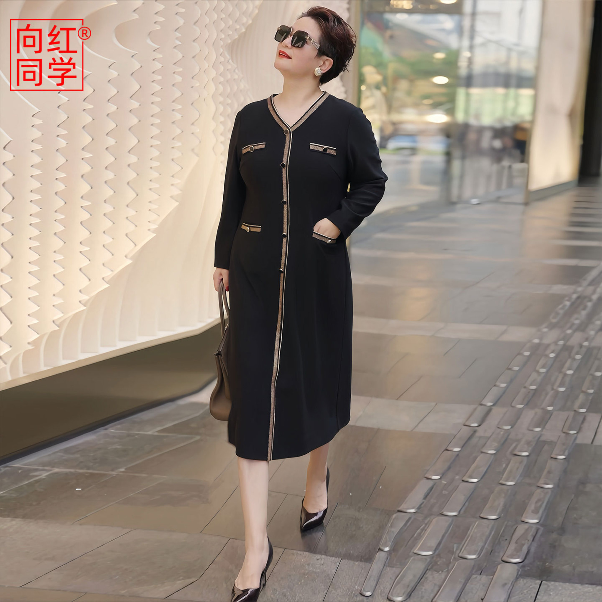 向红同学大码女装裙子2026新款今年流行爆款小香风法式长裙子0081