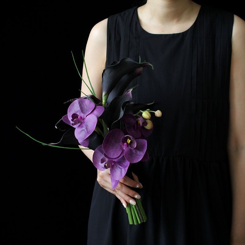 仿真花紫色蝴蝶兰新娘拍照手捧花婚礼摄影欧式旅拍花束道具室外拍