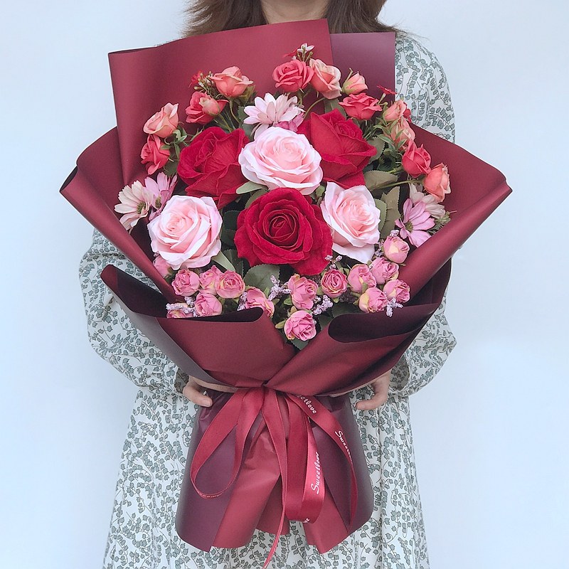 假玫瑰花仿真花束大颁奖年会手捧花毕业交车拍照道具母亲节生日女