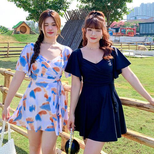 泳衣女大码胖mm显l瘦遮肉连体裙式黑色保守平角裤200斤泡温泉泳装