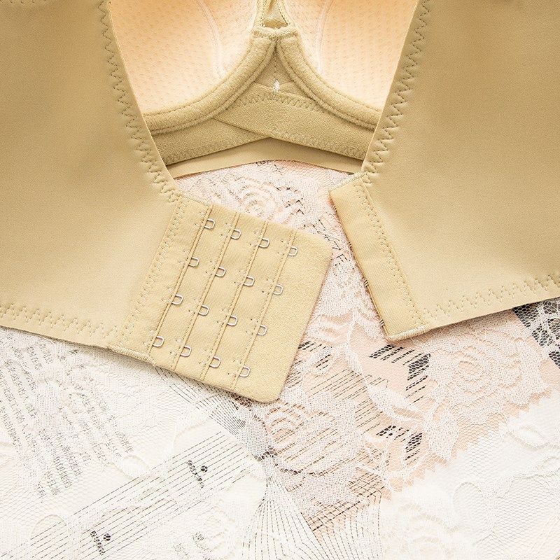 大码防走光文胸超薄款大胸显小蕾丝聚拢防下垂全罩杯软钢圈内衣女