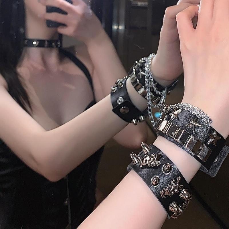 朋克铆钉亚文化皮质手环暗黑链条金属百搭情侣pu潮酷配饰手链嘻哈