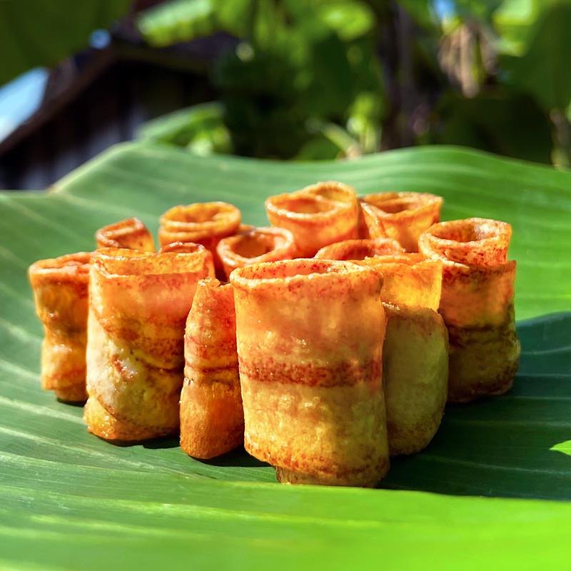 新货云南西双版纳傣家香蕉卷干脆片水果干休闲小零食120g包邮特产