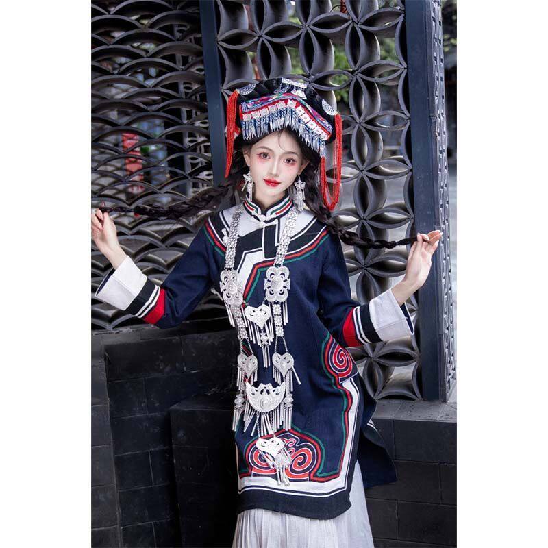 新款四川彝族少数民族传统服装
