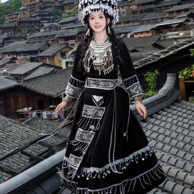 爆款苗族少女秋冬款少数民族服饰