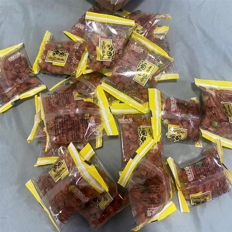 酒鬼青豆脆骨网红辣条辣派