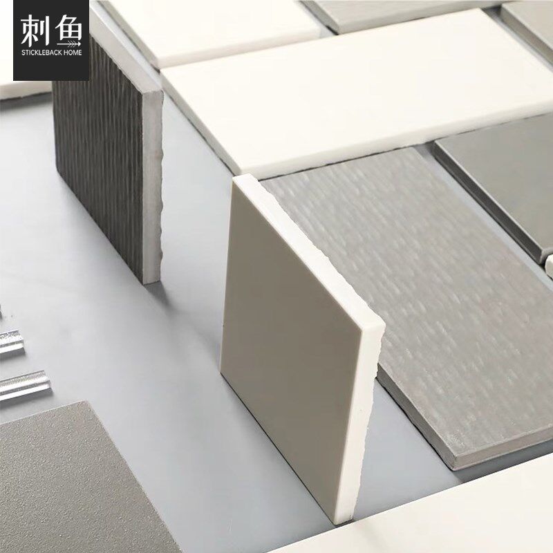素色侘寂微水泥瓷砖600xt600卫生间墙砖通体拉槽奶油白色哑光厨房