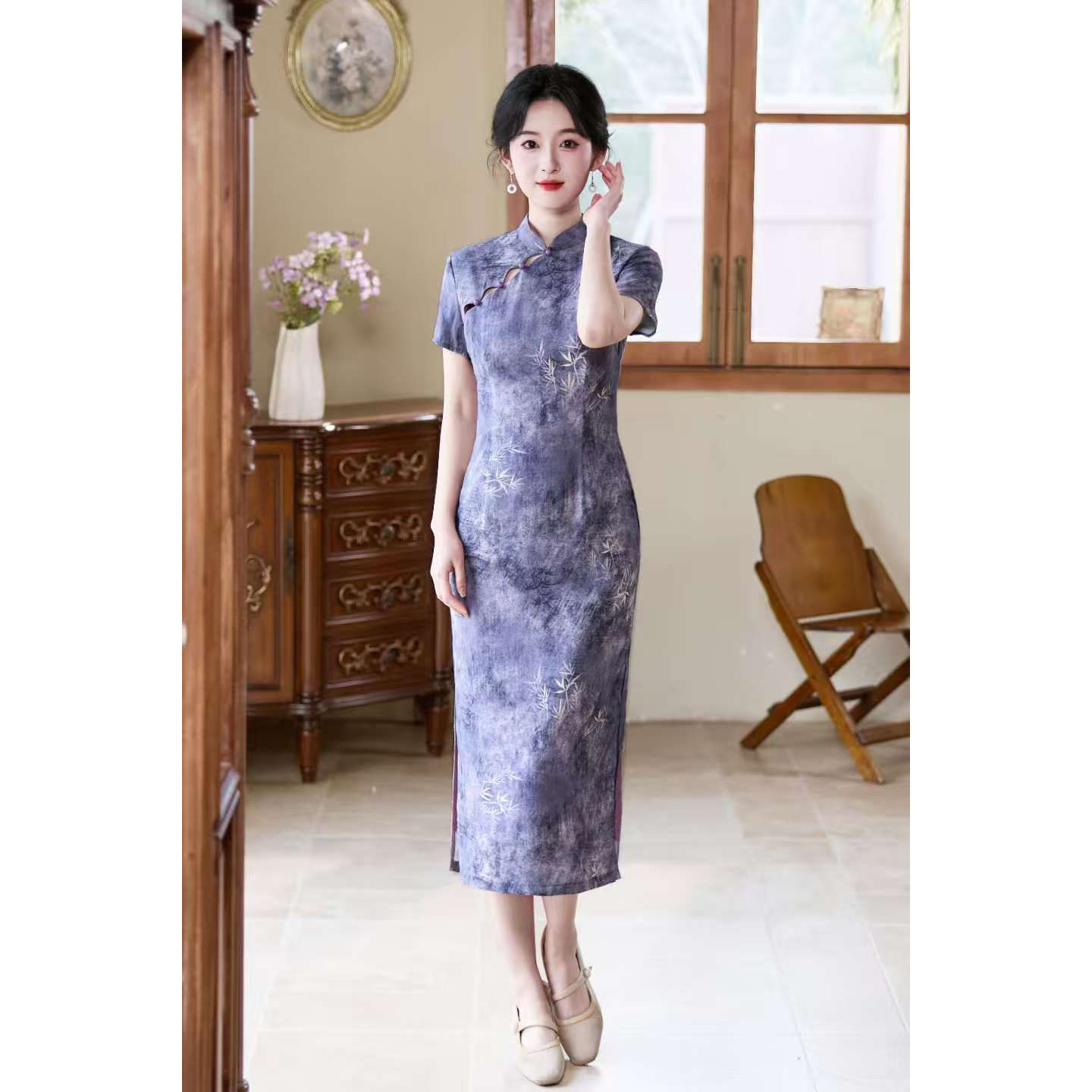 春款新中式紫色改良旗袍女2026新款年轻款短袖长款高开衩优雅气质