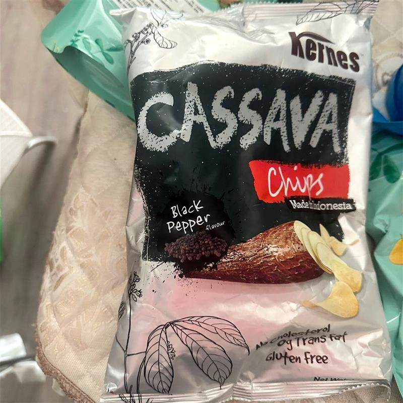 印尼进口Kernes木薯片芝士黑胡椒原味脆薯片办公室休闲 零食