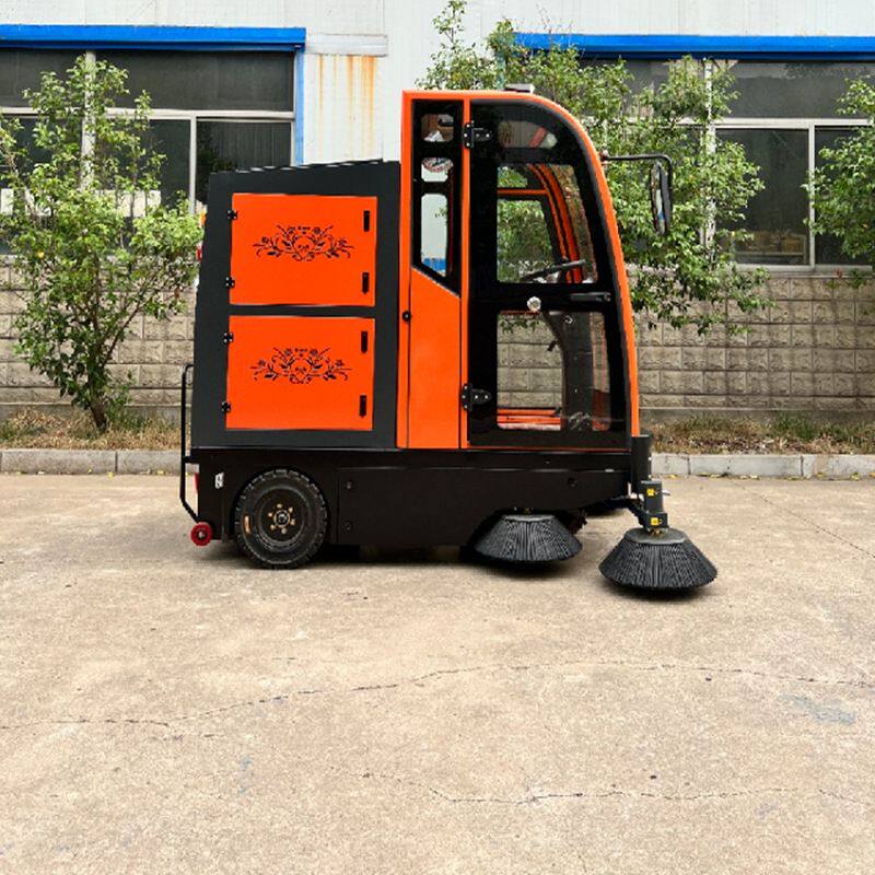 鲁鸿全自动车间拖地机驾驶室电动清扫扫路车公园道路扫地车