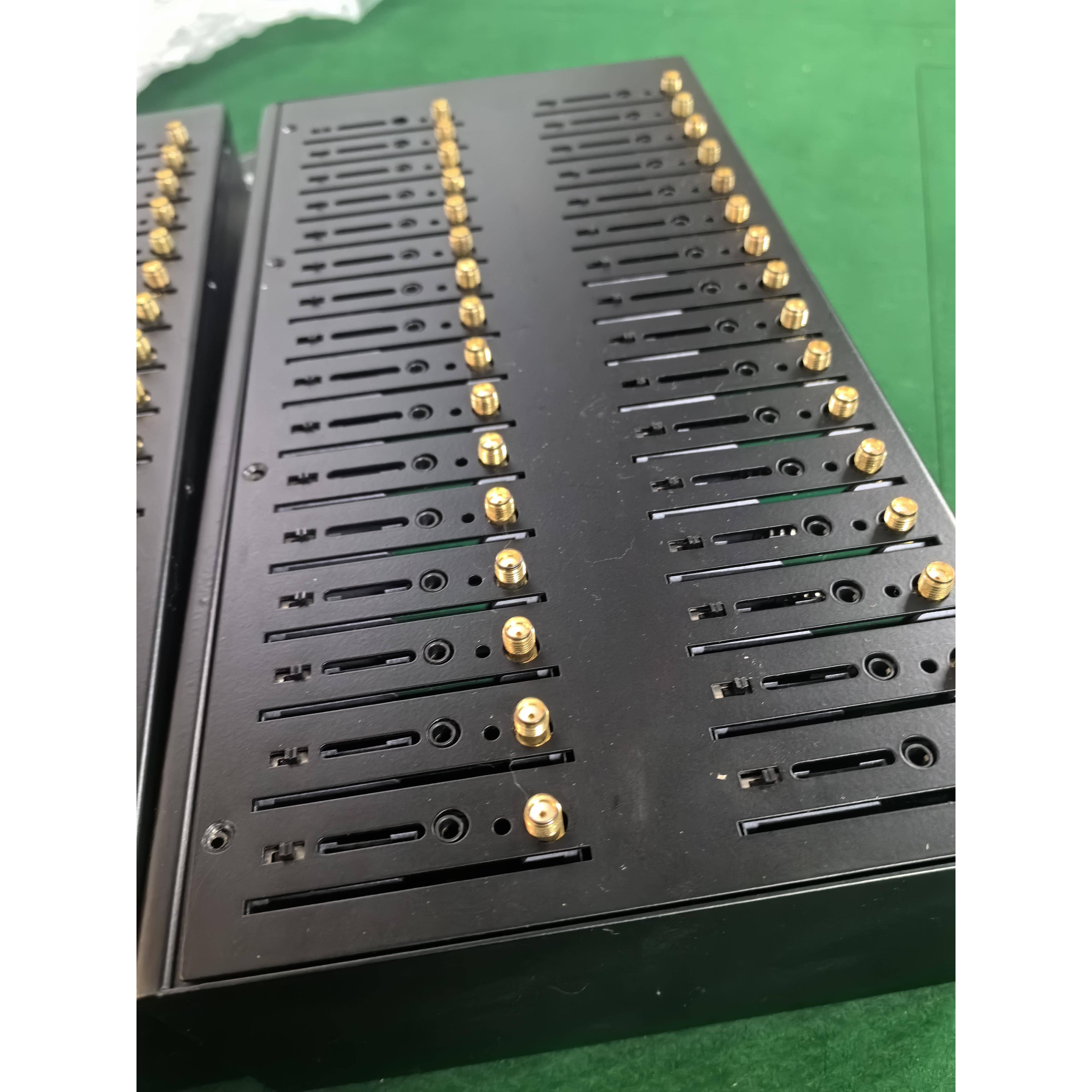 32 ports GSM 3G WCDMA SMS modem pool设备支持3G功能都好芯片