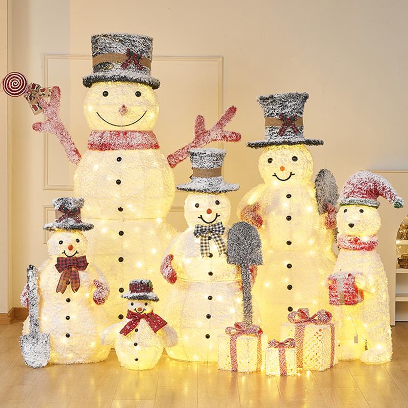 圣诞装饰发光铁艺麋鹿大雪人摆件圣诞节植绒公仔商场橱窗场景布置