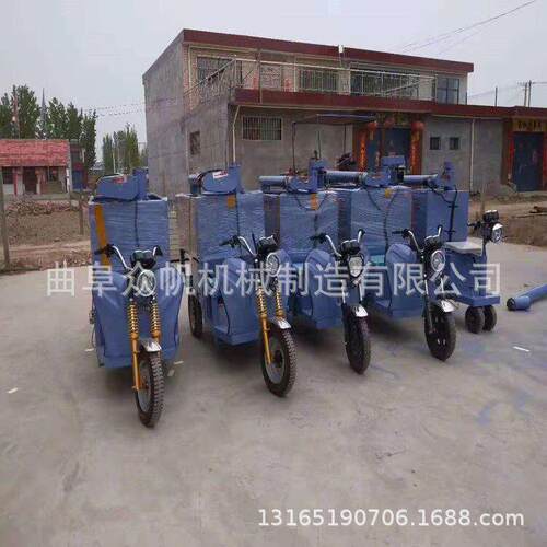 猪场全自动喂料车 电动喂料车  自动上料车 电动饲料撒料车