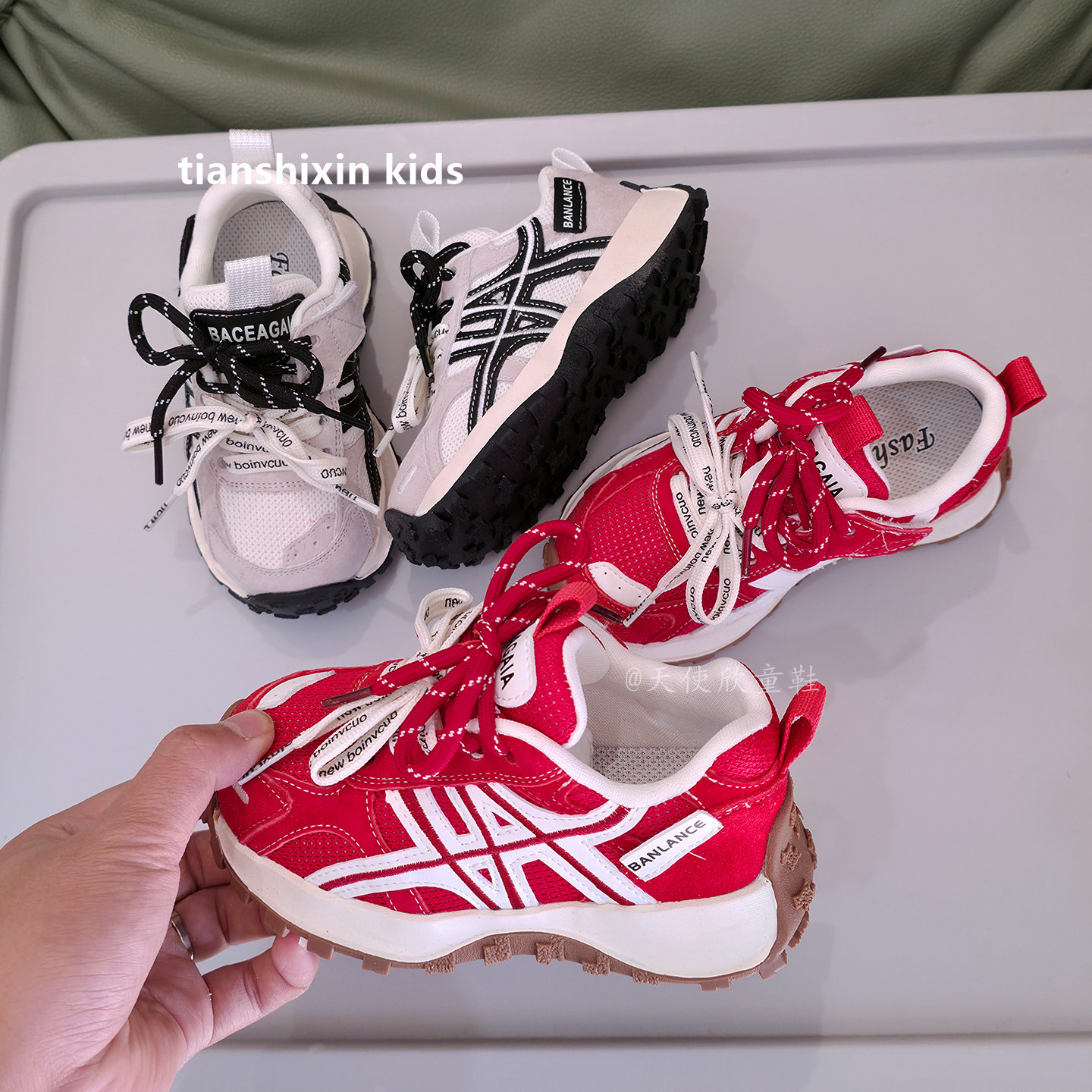 女童鞋子春款2026新款儿童阿甘鞋防滑耐磨休闲男童运动鞋真皮透气