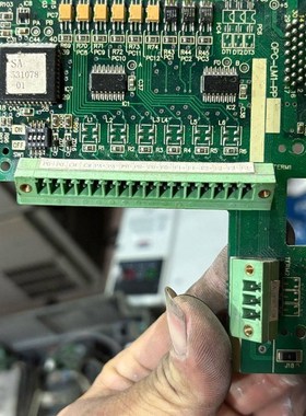 变频器PG卡 OPC-LM1-PP 型号SA537244