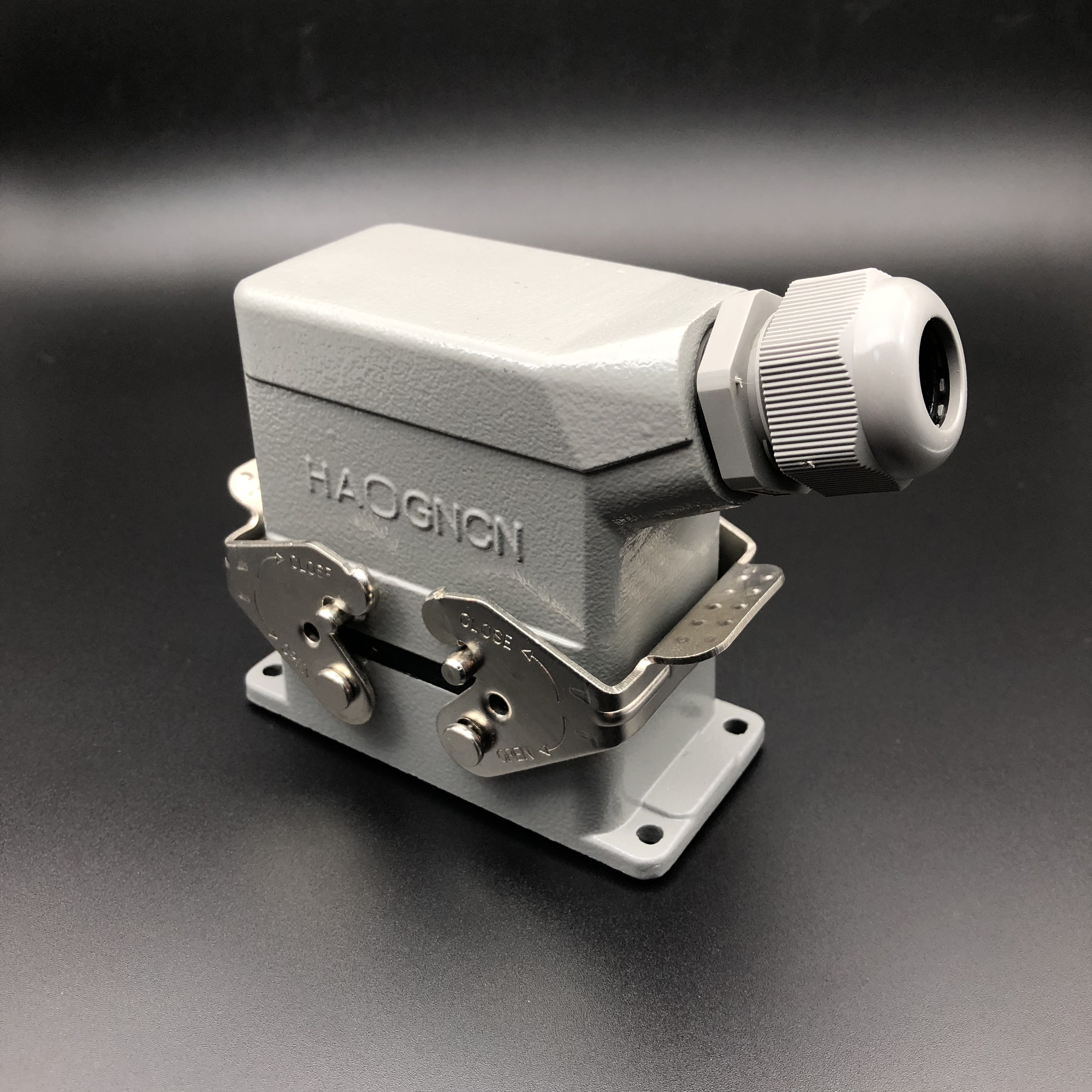 重载连接器4芯35A 航空插头 HDC-HSB-004-M/F 防水热流道矩形插座