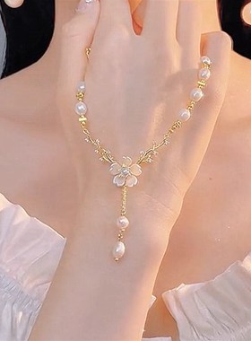 时尚优雅贝壳花朵锁骨链抖音爆款女D小众设计高级感无名花珍珠项