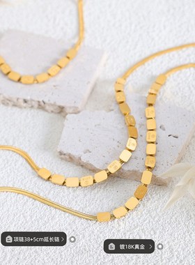 轻奢百搭方块片h片LOVE字印英文刀片链简约设计款通勤风项链港风