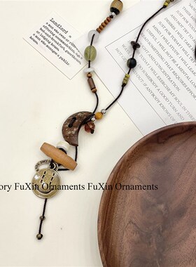 新款复古笑脸装饰吊m坠项链小众设计百搭配饰古着多元素项链毛衣