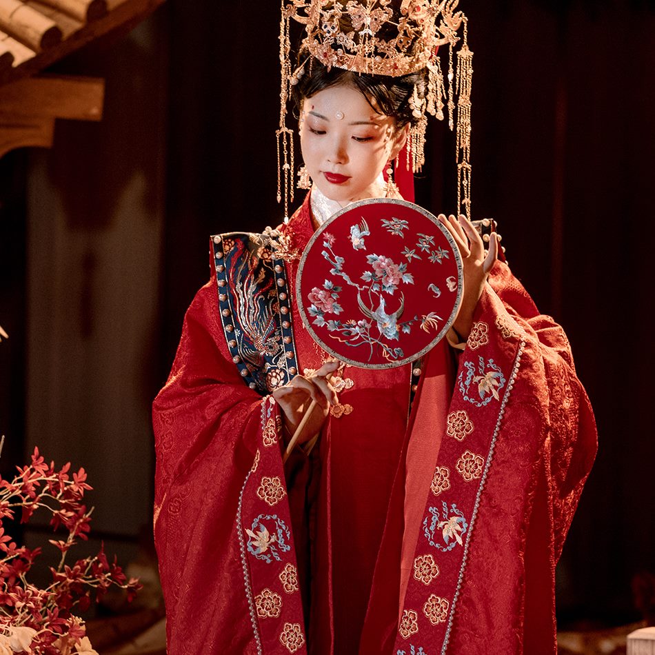 古风成品筛月中式刺绣扇双面汉服婚扇却扇子结婚团扇秀禾喜扇新娘