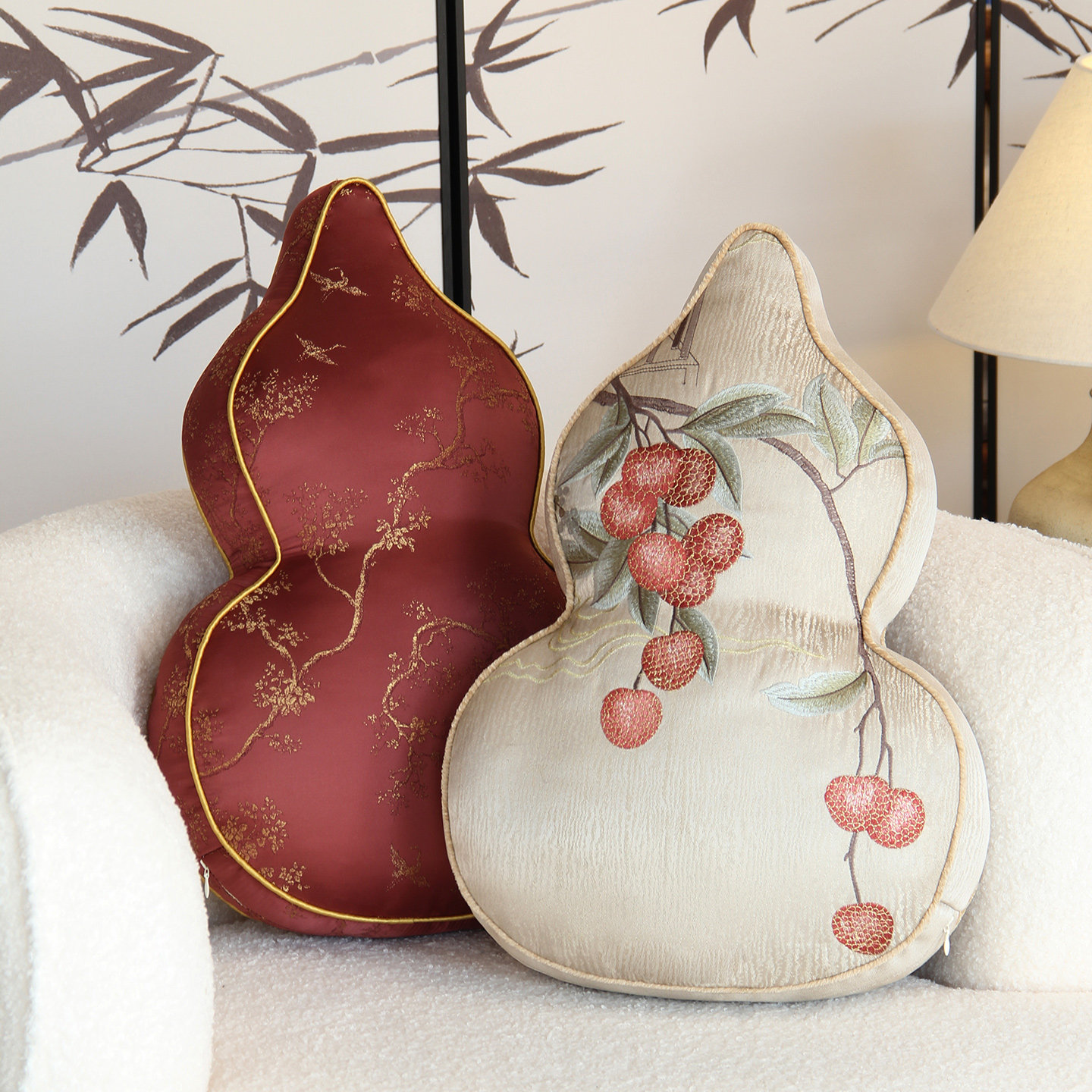 新中式葫芦抱枕高档家用沙发客厅靠枕卧室床头靠背轻奢高级感靠垫