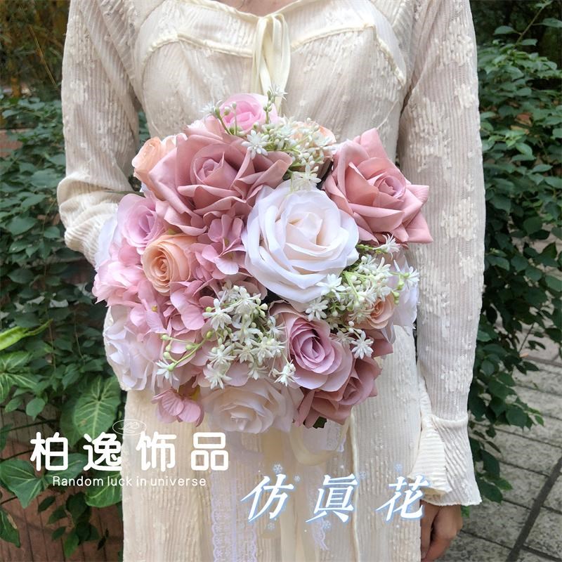 新娘手捧花奶咖色甜美风订婚领证婚礼仿真玫瑰花束原创设计花球