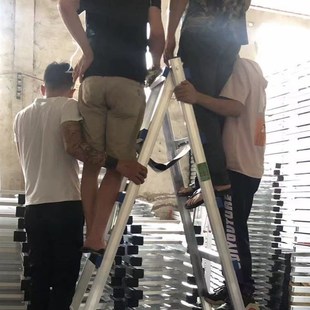 修移动楼梯家用折叠梯子 加厚铝合金可行走人字梯焊接工程梯木工装