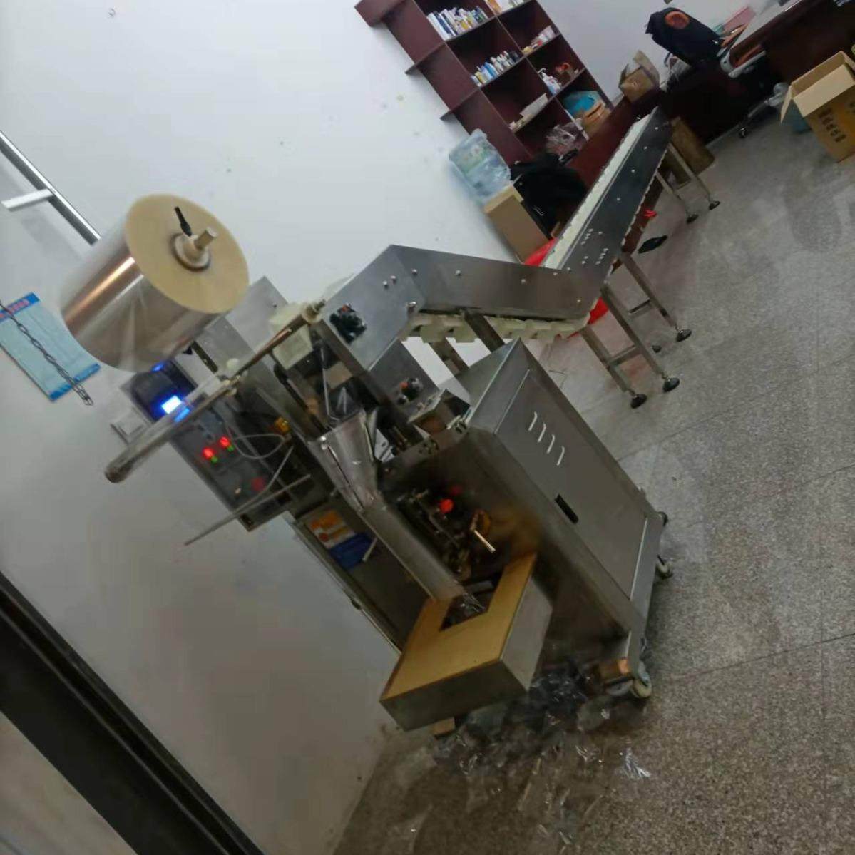 厂家供应加长翻斗机 辅助包装容器成型 颗粒计量包装翻斗机,办公设备/耗材/相关服务,包装机,淘宝优惠券,粉丝福利购,淘宝优惠卷