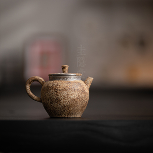 圭隐堂手工鎏银粗陶茶壶粉引家用复古侘寂泡茶壶单壶防烫手抓壶